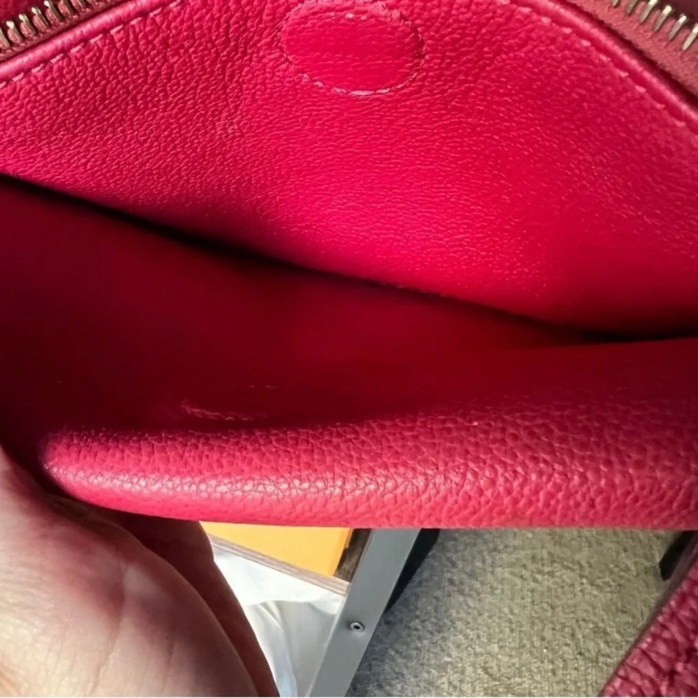 Louis crossbody authentic - Picture 14 of 15